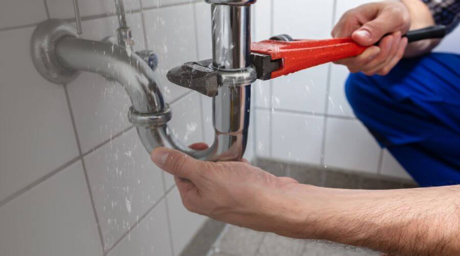 Expert burst pipe repair services in Lost Springs, KS